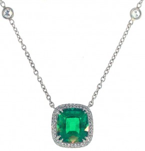 Fine emerald necklace